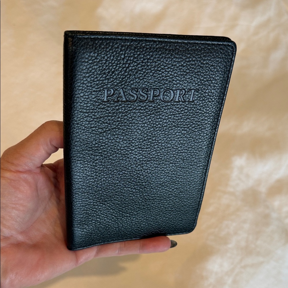 Wilsons Leather Black Passport Holder Unisex Protect Your Passport